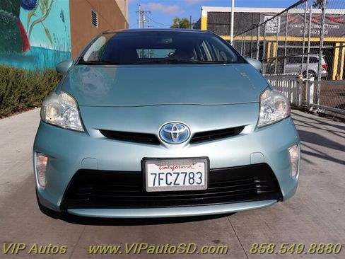 Used 2014 Toyota Prius Four w/ Solar Roof Package image 3