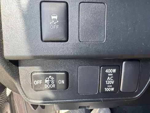 Used 2023 Toyota Tacoma SR5 RWD image 29