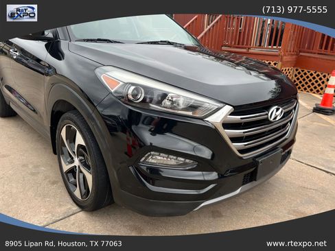 Used 2016 Hyundai Tucson Limited w/ Option Group 03 FWD image 12