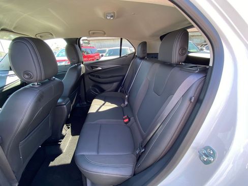 Used 2025 Buick Encore GX Preferred image 36