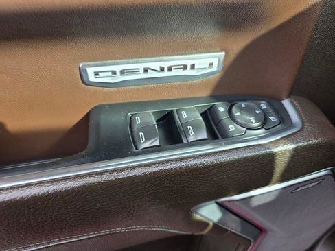 Used 2023 GMC Sierra 1500 Denali w/ Denali Reserve Package image 30