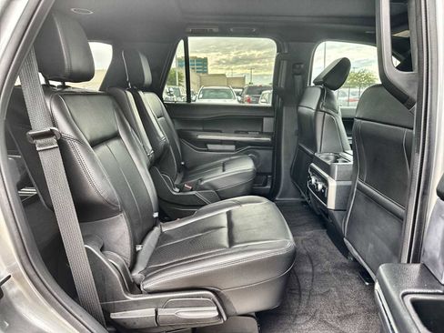 Used 2021 Ford Expedition XLT RWD image 19