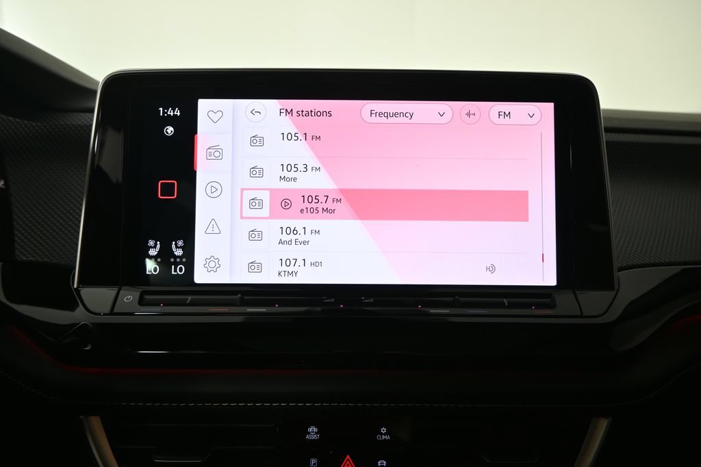Used 2024 Volkswagen Atlas Cross Sport SEL Premium R-Line AWD/4WD image 28