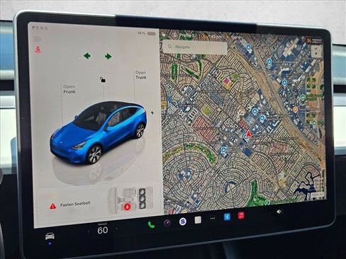 Used 2024 Tesla Model Y 2WD image 18