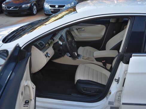Used 2012 Volkswagen CC Lux Limited image 22