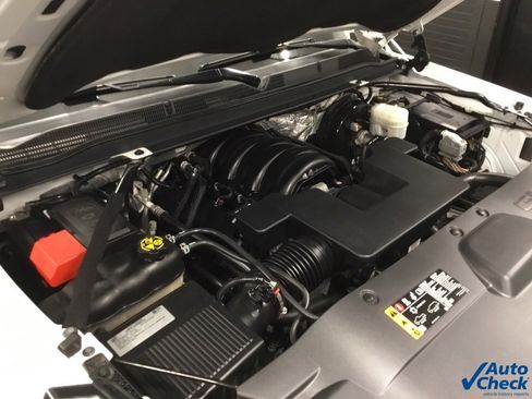 Used 2017 GMC Yukon SLT image 43