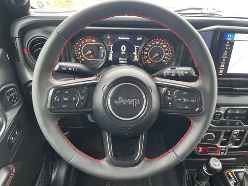 Used 2024 Jeep Wrangler Unlimited Rubicon image 20