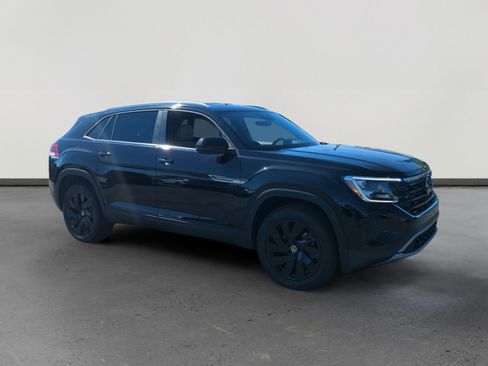 New 2026 Volkswagen Atlas Cross Sport SE image 7