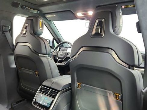 Used 2024 Rivian R1T Adventure image 27