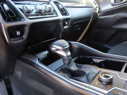 Used 2021 Kia Sorento LX image 15