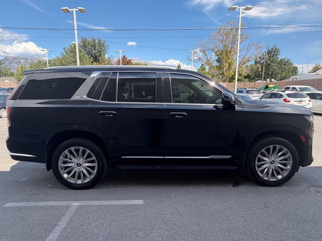 Used 2023 Cadillac Escalade Premium Luxury AWD/4WD image 6