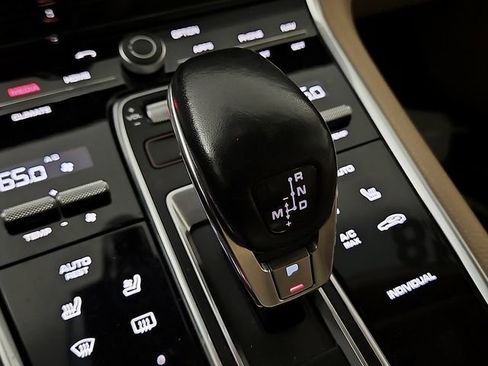 Used 2018 Porsche Panamera 4 AWD/4WD image 15
