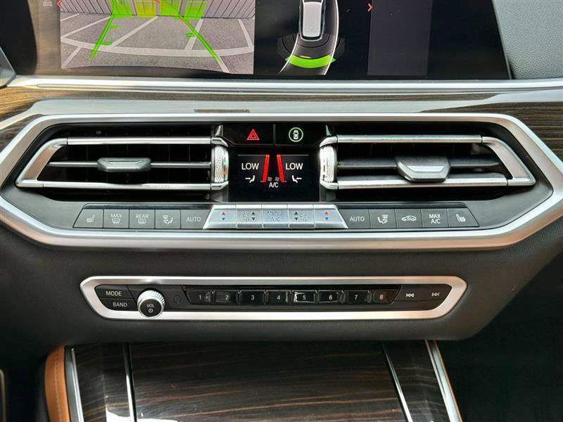 Used 2019 BMW X5 xDrive40i w/ M Sport Package AWD/4WD image 15