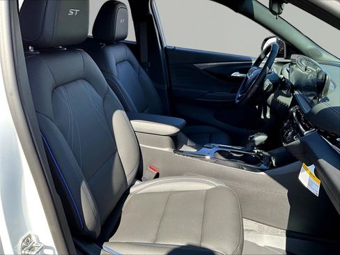 New 2026 Buick Envista Sport Touring w/ Convenience I Package FWD image 18