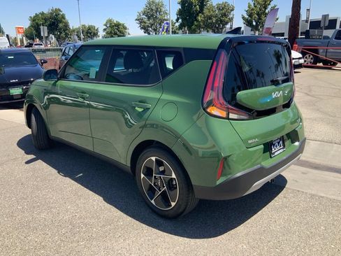 Used 2023 Kia Soul EX FWD image 9