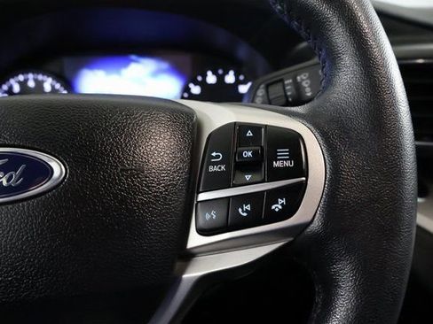 Used 2024 Ford Explorer XLT w/ Equipment Group 202A image 19