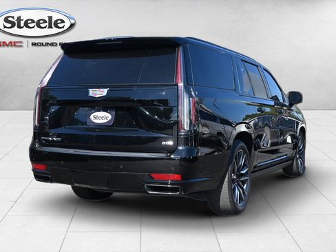 Used 2023 Cadillac Escalade ESV Sport Platinum AWD/4WD image 6
