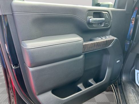 Used 2023 GMC Sierra 3500 Denali AWD/4WD image 27
