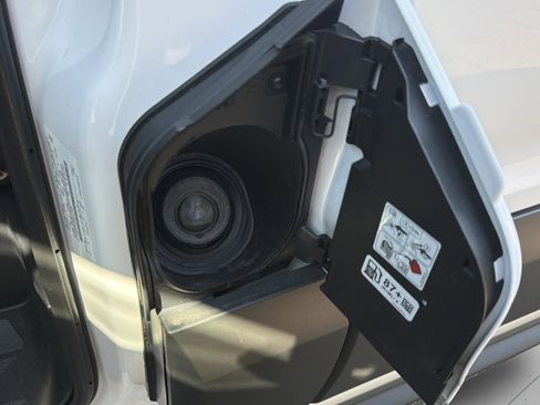 Used 2024 Ford Transit 350 XLT image 21