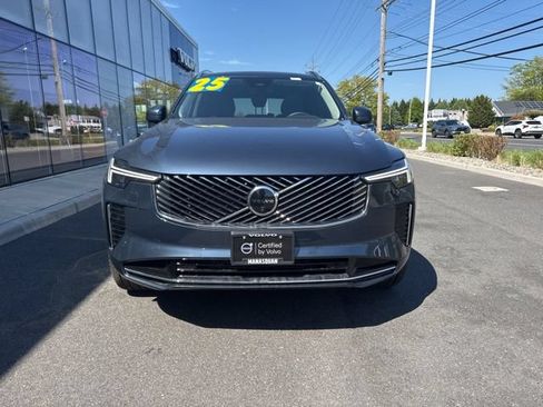 Certified 2025 Volvo XC90 B6 Plus AWD/4WD image 7