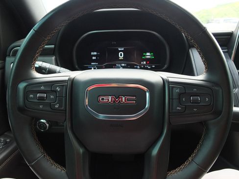 Used 2023 GMC Yukon AT4 w/ AT4 Premium Plus Package AWD/4WD image 23