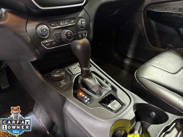 Certified 2021 Jeep Cherokee Latitude Plus AWD/4WD image 24