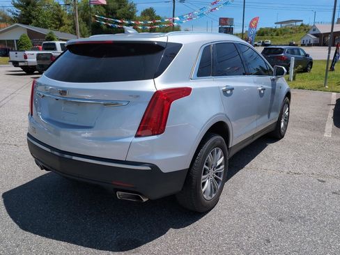 Used 2017 Cadillac XT5 Luxury AWD/4WD image 5