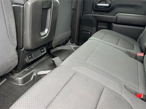 Used 2021 GMC Sierra 3500 4x4 Crew Cab w/ Gooseneck/5TH Wheel Package image 14