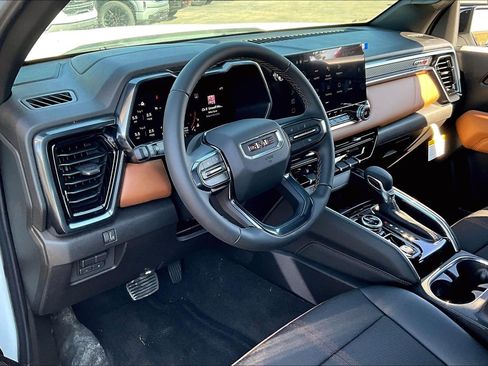 New 2026 GMC Canyon AT4 image 6