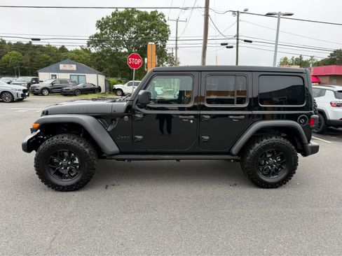 Used 2026 Jeep Wrangler Unlimited Sport AWD/4WD image 9
