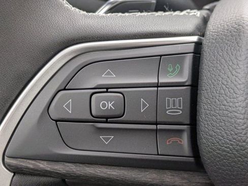 New 2025 Jeep Grand Cherokee Limited w/ Black Appearance Package image 22