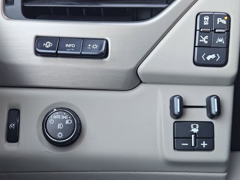 Used 2016 GMC Yukon XL Denali w/ Open Road Package image 21