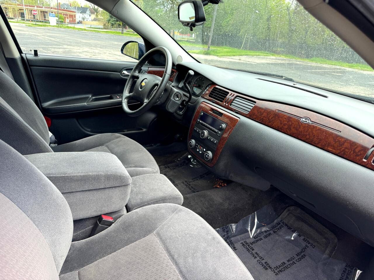 Used 2011 Chevrolet Impala LT FWD image 28