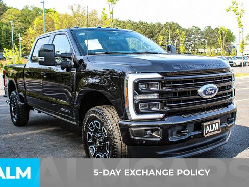 Used 2025 Ford F350 Platinum AWD/4WD image 3