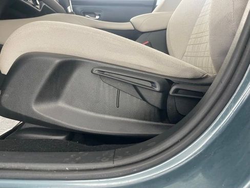 Used 2023 Honda HR-V LX image 35