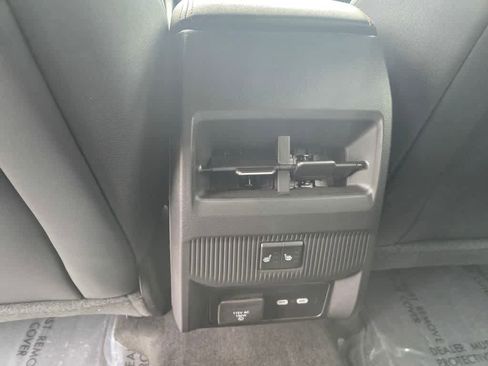 New 2026 Jeep Cherokee Overland image 13