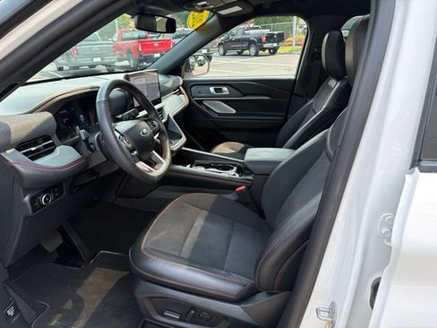 Used 2025 Ford Explorer ST w/ Sun And Sound Package AWD/4WD image 16