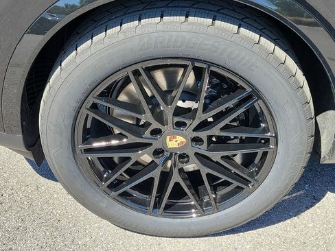 New 2026 Porsche Cayenne Coupe image 12