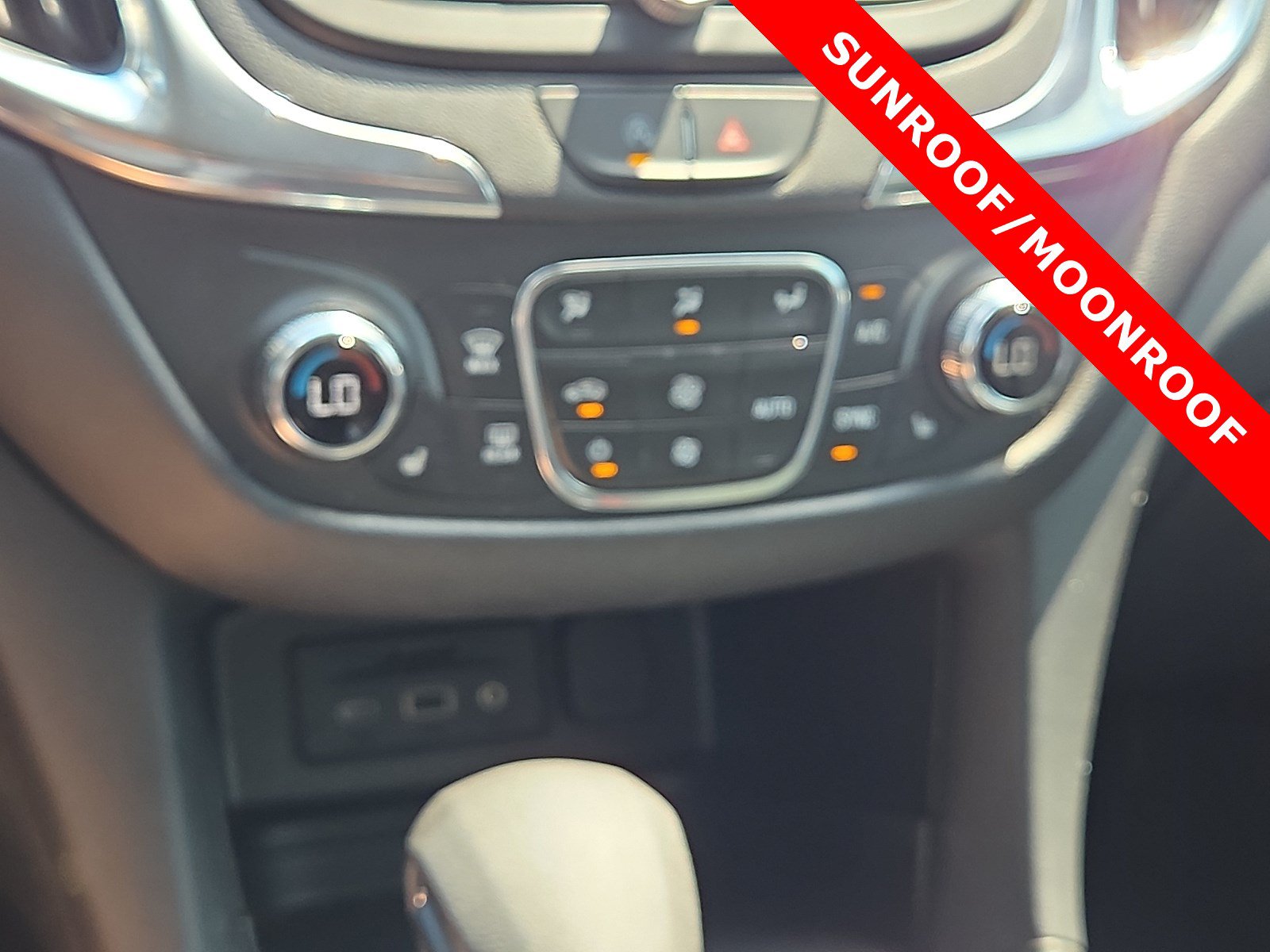 Used 2023 Chevrolet Equinox LT FWD image 19