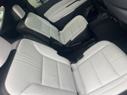 New 2026 Chevrolet Traverse High Country w/ LPO, Floor Liner Package image 35