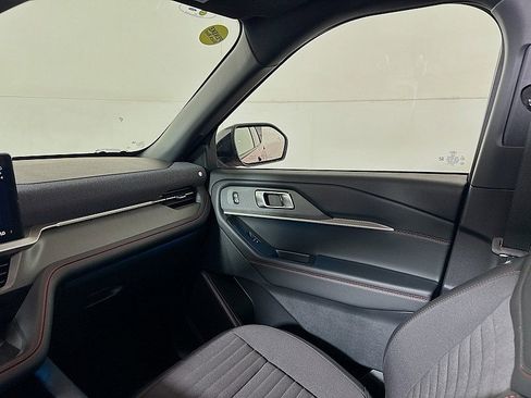 New 2025 Ford Explorer ST-Line w/ Premium Package image 26