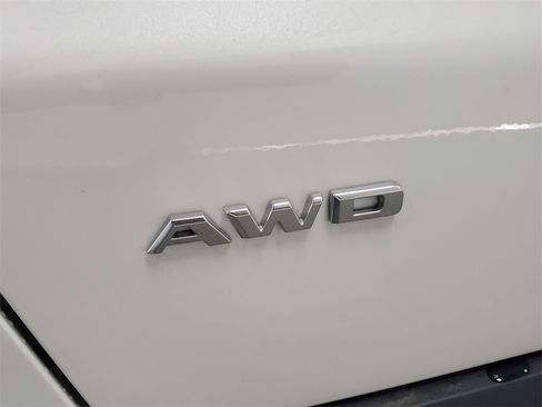 New 2026 Cadillac XT5 Luxury w/ LPO, Floor Liner Package image 30