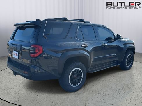 New 2026 Toyota 4Runner TRD Off-Road Premium AWD/4WD image 5