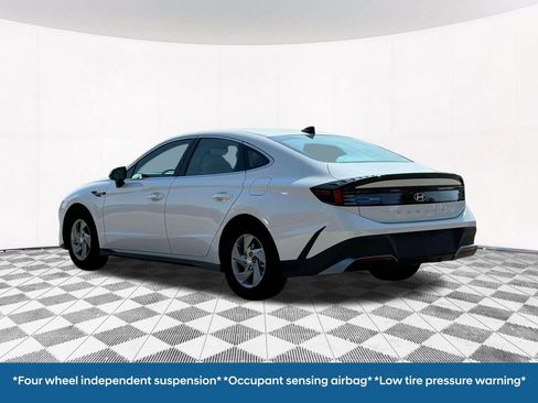 Used 2025 Hyundai Sonata SE image 9
