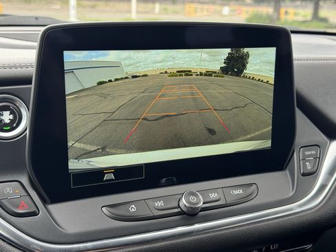 Used 2023 Chevrolet Blazer LT FWD image 24