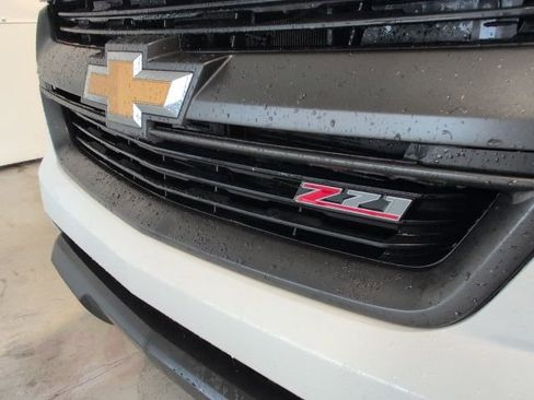Used 2019 Chevrolet Colorado Z71 image 3