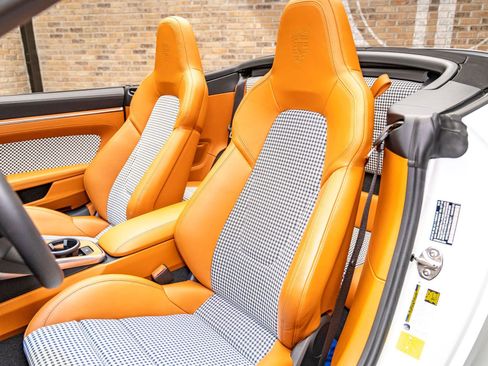 Used 2024 Porsche 911 Cabriolet image 35