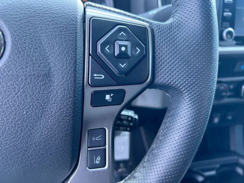 Used 2022 Toyota Tacoma SR5 image 17
