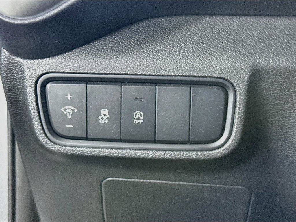 Used 2023 Kia Soul LX FWD image 18
