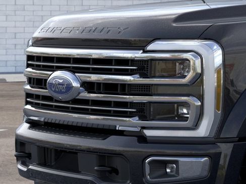 New 2026 Ford F450 Platinum w/ Platinum Plus Package AWD/4WD image 17